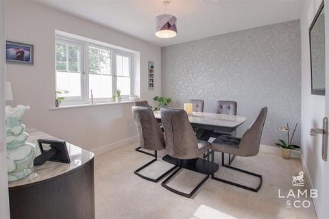 3 Clay Hall Crescent, Clacton-on-sea, CO15 6EY