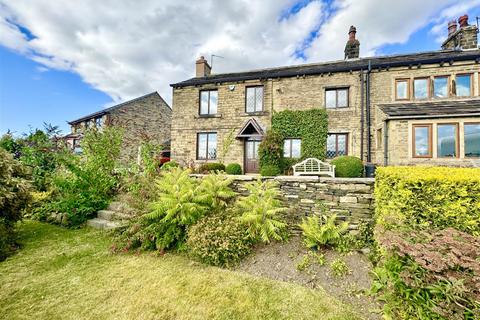 3 bedroom end of terrace house to rent, Slant Gate, Kirkburton, Huddersfield, HD8 0QN