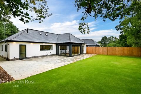 4 bedroom detached house for sale, Locks Ride, ASCOT