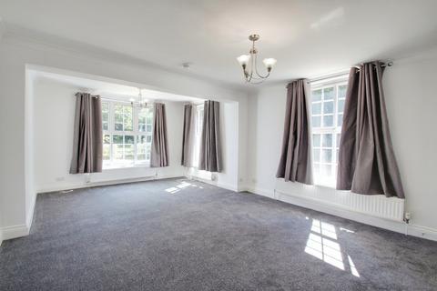 undefined, Slough Road, Iver SL0