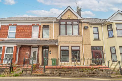 4 bedroom terraced house for sale, Victoria Road, Cwmfields, NP4