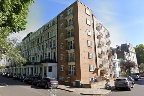 Studio for sale, Flat 6, 65 Courtfield Gardens, London, SW5 0NQ