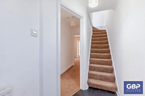 11 Aveley Road, Romford, RM1 4AB