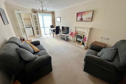 1 bedroom retirement property for sale, Parkland Grove, Ashford TW15