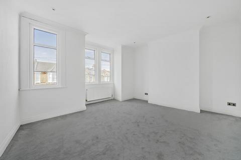 46 Brightside Road, London, SE13 6EW