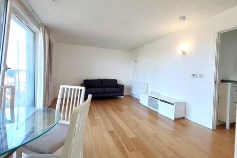 2 bedroom apartment for sale, Cardinal Building, Hayes, Greater London, UB3