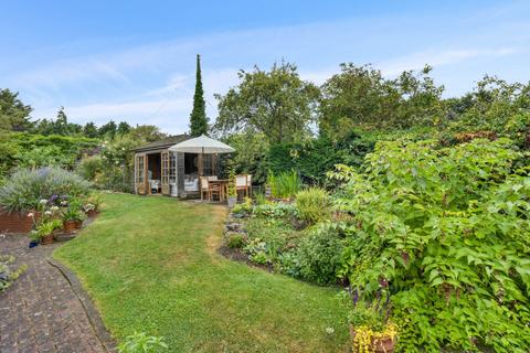 3 bedroom detached house for sale, Clevelode, Malvern