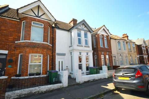 3 bedroom terraced house for sale, Oaks Road, Folkestone CT20