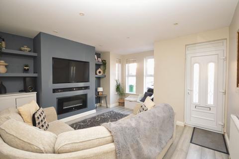 3 bedroom terraced house for sale, Oaks Road, Folkestone CT20