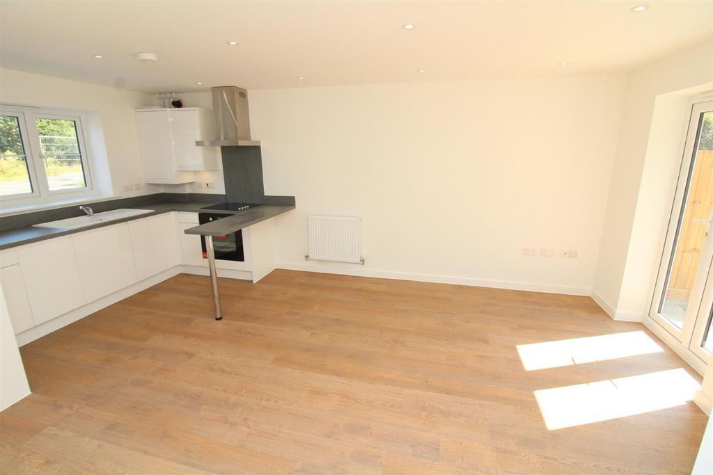 Lounge-Kitchen.JPG