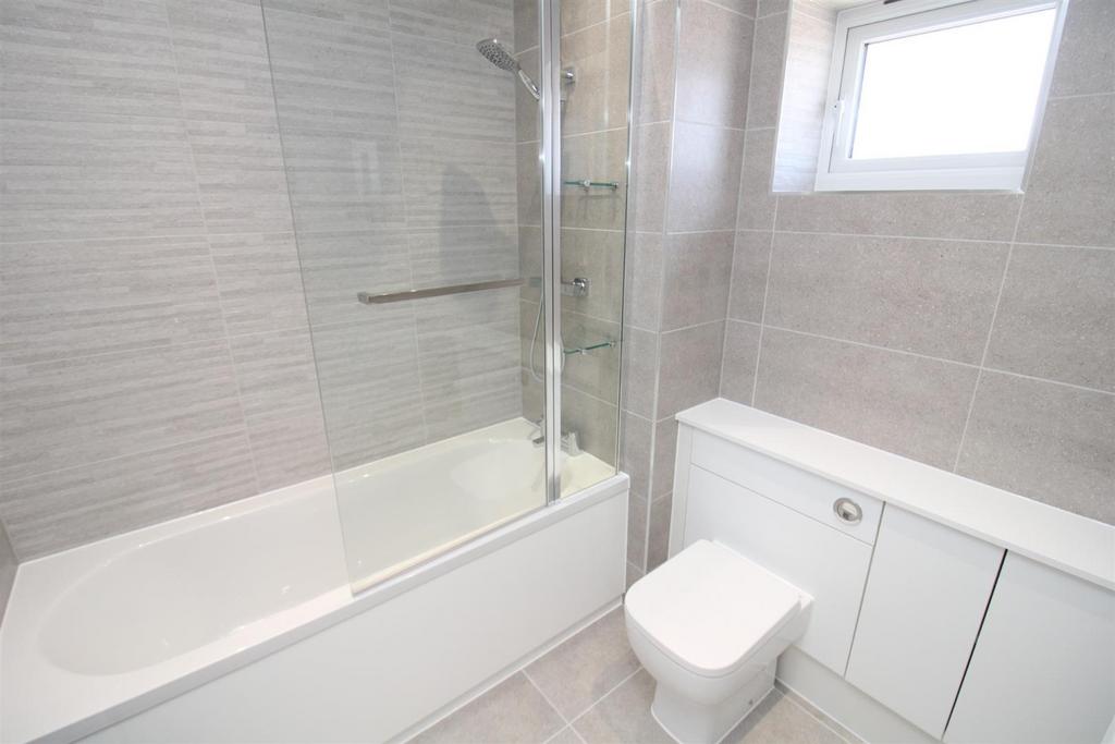 Bathroom.JPG