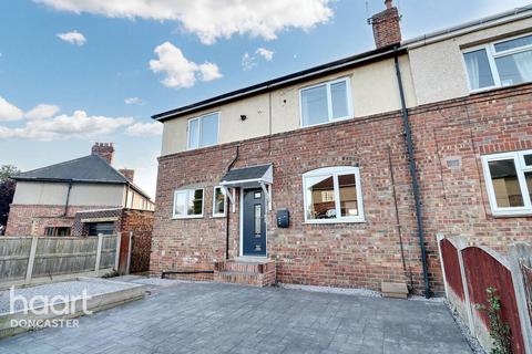 3 bedroom end of terrace house for sale, New Street, Carcroft, Doncaster