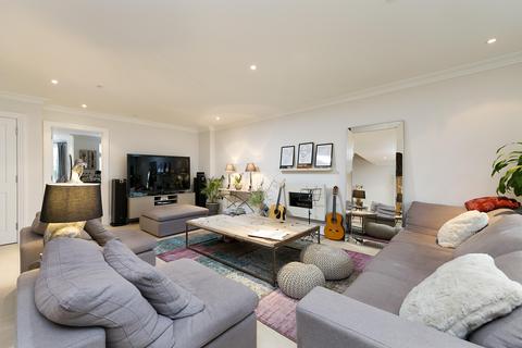 5 bedroom terraced house to rent, Corsellis Square, Twickenham