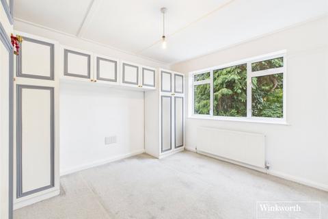 2 bedroom apartment for sale, Lawrie Court, Middlesex HA3