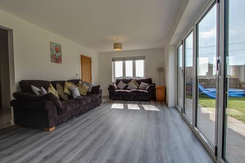 128 Smeeth Road, Marshland St James, Wisbech, PE14 8JB