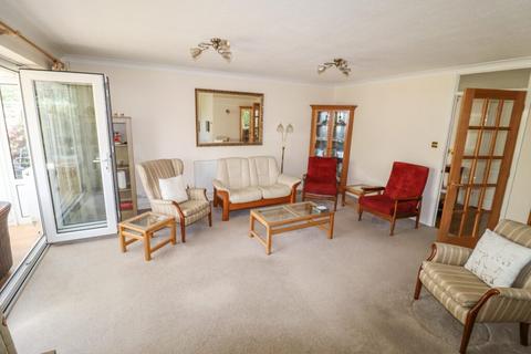 3 bedroom detached bungalow for sale, Goldring Close, Hayling Island