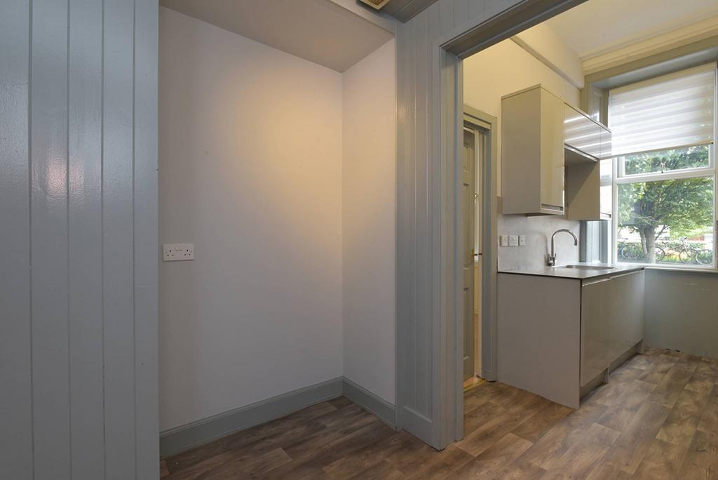 MFL6236617 625.jpg