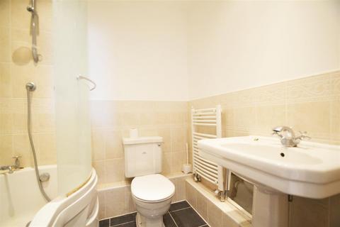 3 bedroom flat to rent, Marine Drive, Rottingdean, Brighton, East Sussex, BN2