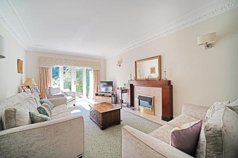 4 Mirfield Road, Solihull, B91 1JD