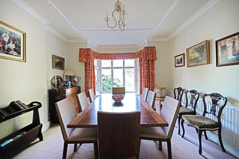 4 Mirfield Road, Solihull, B91 1JD