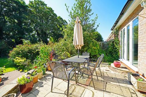 4 Mirfield Road, Solihull, B91 1JD