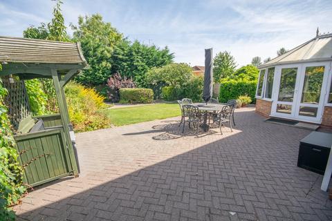 7 Brooklime Drive, Rugby, CV23 0SF