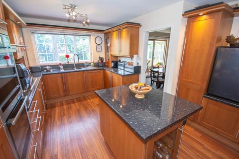 7 Brooklime Drive, Rugby, CV23 0SF
