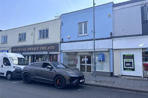 Retail property (high street) to rent, Victoria Road, Woolston, Southampton, Hampshire, SO19