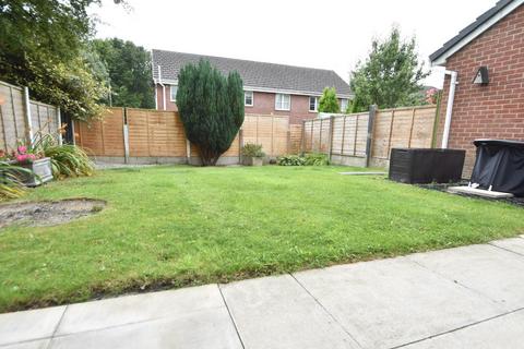 16 Barlow Close, Bury, BL9 6WF