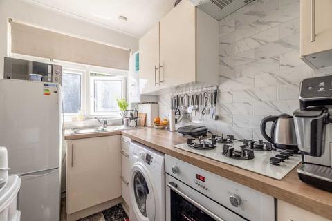 1 bedroom flat for sale, Drayton Gardens, West Drayton UB7