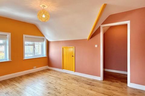 5 bedroom end of terrace house to rent, Domneva Road, Westgate-On-Sea, CT8