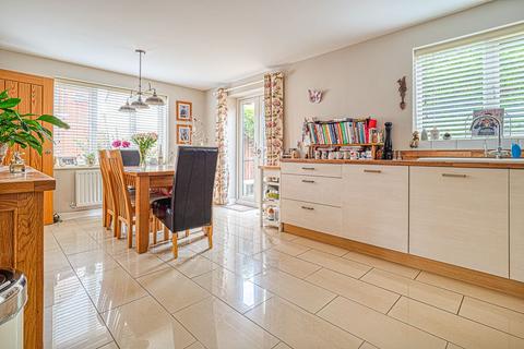 16 Anson Road, Newton, Nottingham, NG13 8ZJ