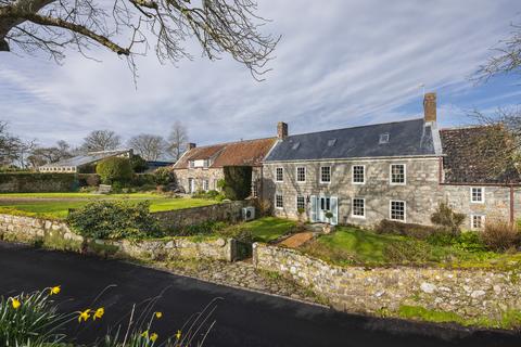 6 bedroom property for sale, Rue Des Fontenils, St. Pierre du Bois, Guernsey