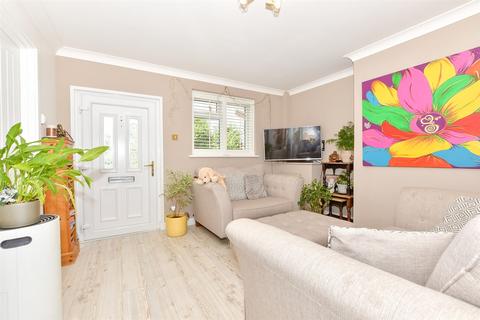 1 bedroom terraced bungalow for sale, The Green, East Farleigh, Maidstone, Kent