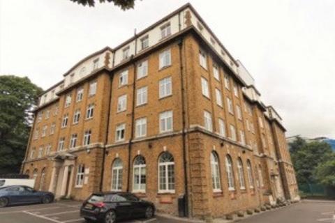 3 bedroom flat to rent, Woodlands Heights, Vanbrugh Hill, London, SE3