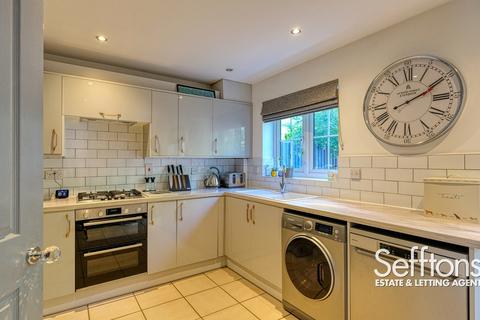 56 Mountbatten Drive, Norwich, NR6 7PJ