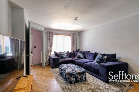 56 Mountbatten Drive, Norwich, NR6 7PJ