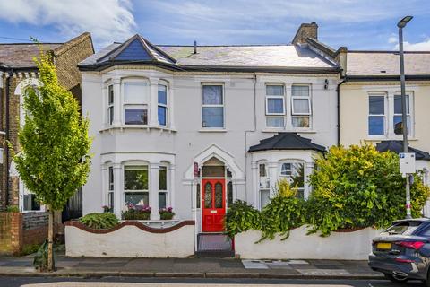 1 bedroom flat for sale, Charlmont Road, Tooting