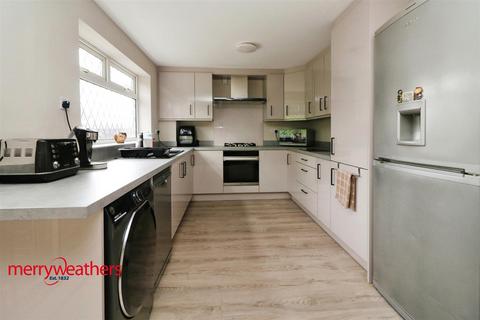 3 bedroom semi-detached house for sale, Elm Tree Road, Maltby, Rotherham