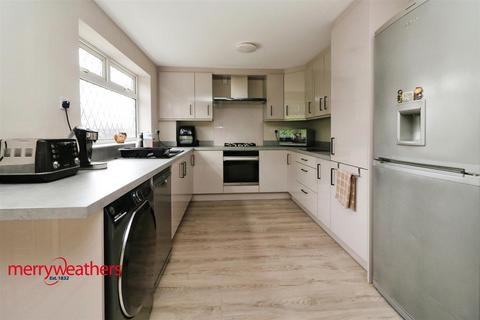 14 Elm Tree Road, Maltby, Rotherham, S66 8ED