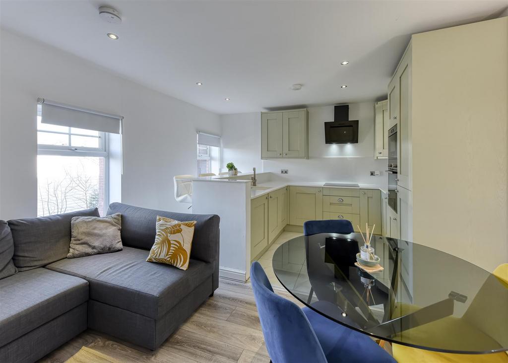 Beacon House, Apartment 11-15.jpg
