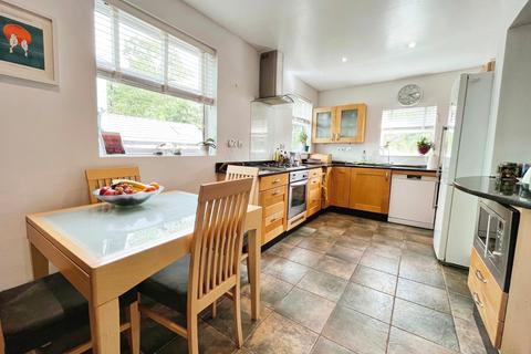 4 bedroom end of terrace house for sale, Rushford Avenue, West Point, Manchester, M19