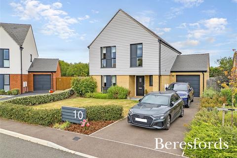 4 bedroom detached house for sale, Wheatsheaf Court, Hatfield Peverel, CM3