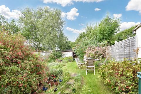 10 Trenic Crescent, Leeds, LS6 3DL