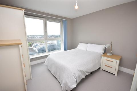 1 bedroom flat for sale, Skyline Plaza, Basingstoke RG21