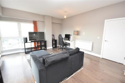 1 bedroom flat for sale, Skyline Plaza, Basingstoke RG21