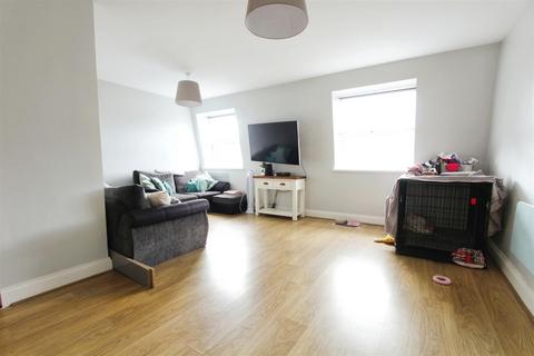 2 bedroom flat for sale, Napier Road, Gillingham