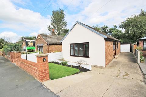 2 bedroom semi-detached bungalow for sale, Lakeside Avenue, Billinge, Wigan WN5 7BJ