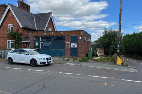 Property to rent - Shrewsbury Road, Cockshutt.