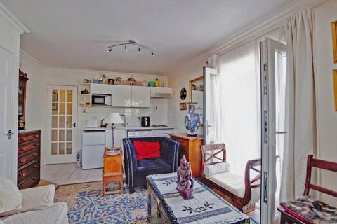 1 bedroom apartment for sale, Lorne Park Road, Bournemouth BH1